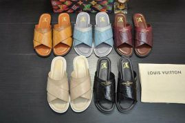 Picture of LV Slippers _SKU579983473351955